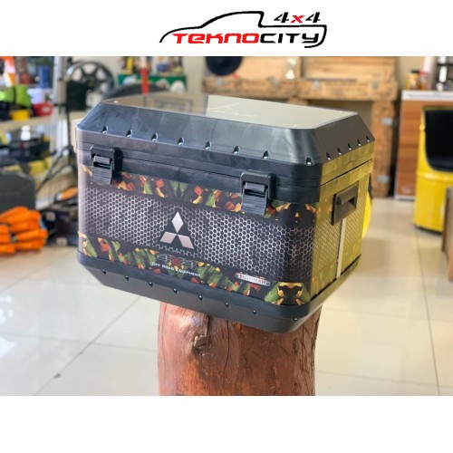 KOMPOZİT GÖVDELİ TAKIM ÇANTASI -OFFROAD BOX 85 LT- MITSUBISHI